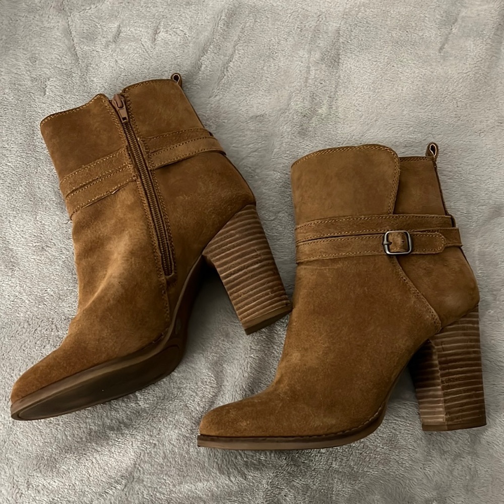 Lucky Brand suede heeled booties. Size 8.5.